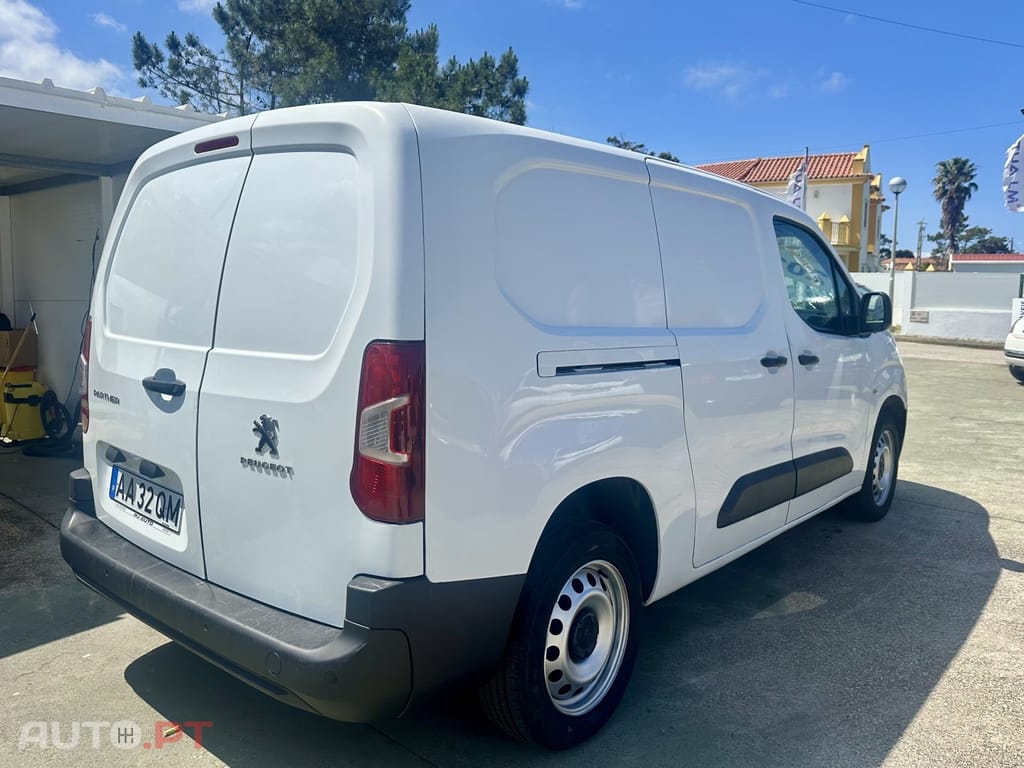 Peugeot Partner 1.5 BlueHDi Pemium Longa