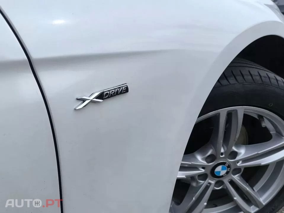 BMW 318  D Xdrive Luxury Line