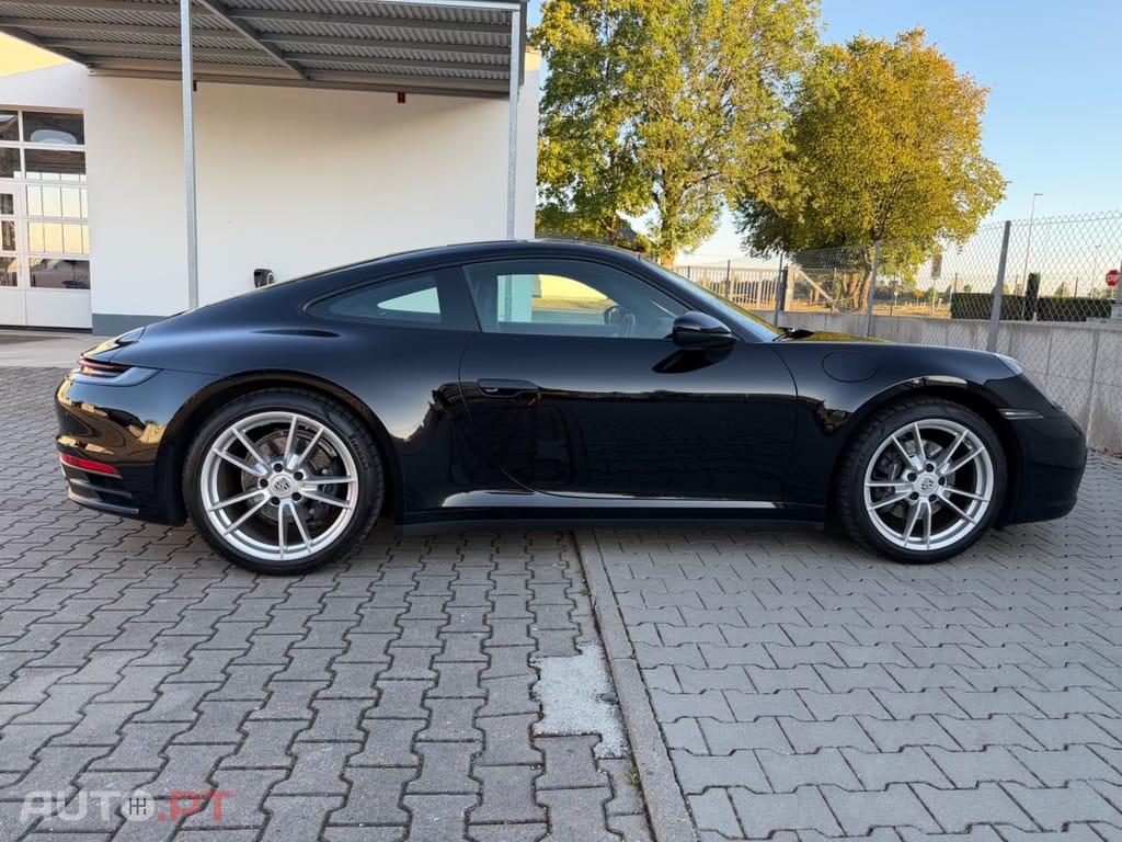 Porsche 992 Carrera GTS