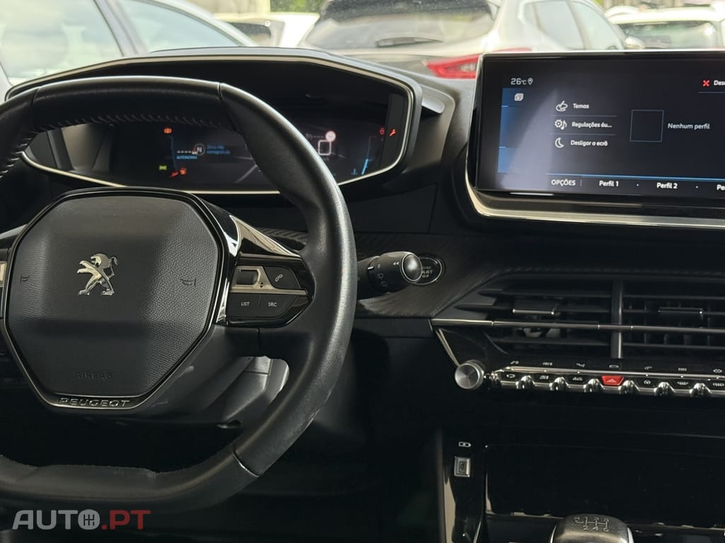 Peugeot 2008 1.2 PureTech Allure