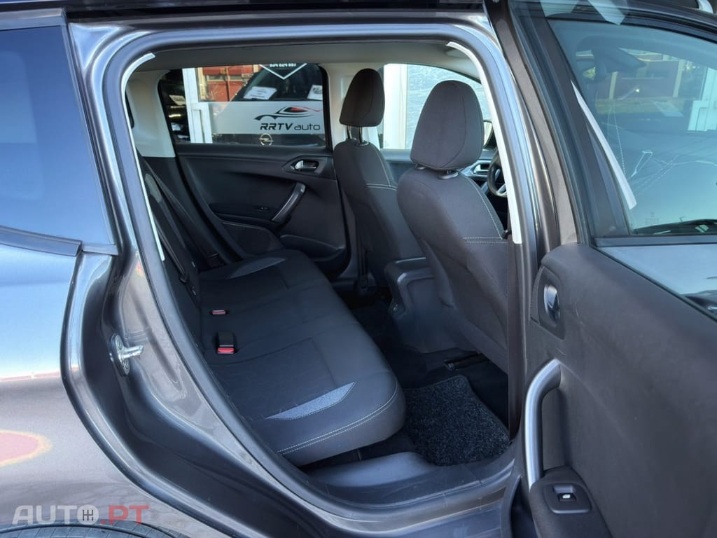 Peugeot 2008 1.6 BlueHDi Style