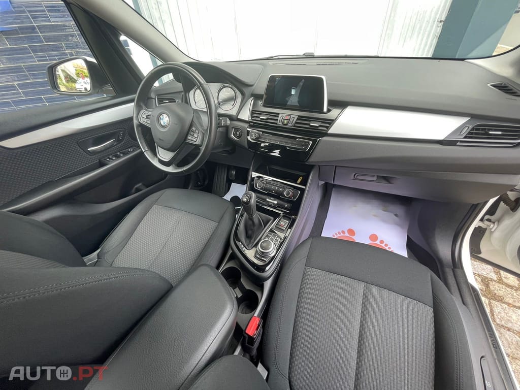 BMW 216 d Advantage