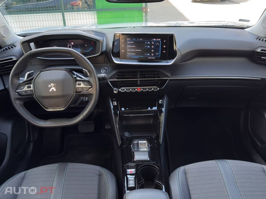 Peugeot 2008 1.2 PureTech Allure Pack EAT8
