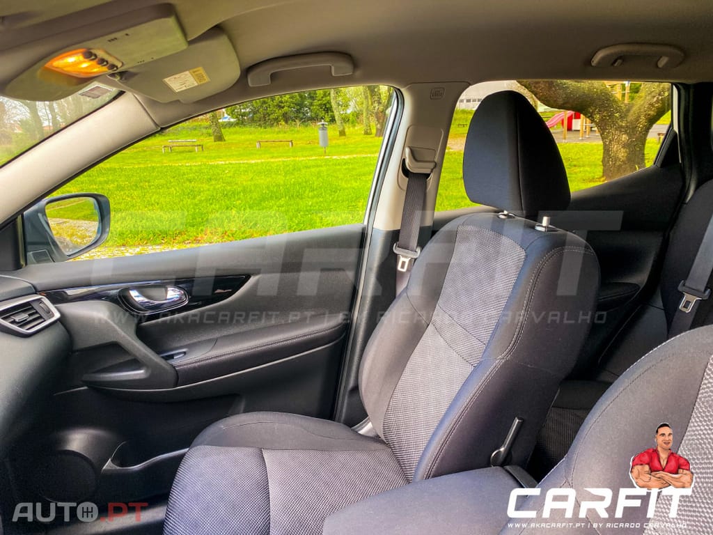 Nissan Qashqai 1.2 DIG-T N-Connecta RS+PS 18 Xtronic