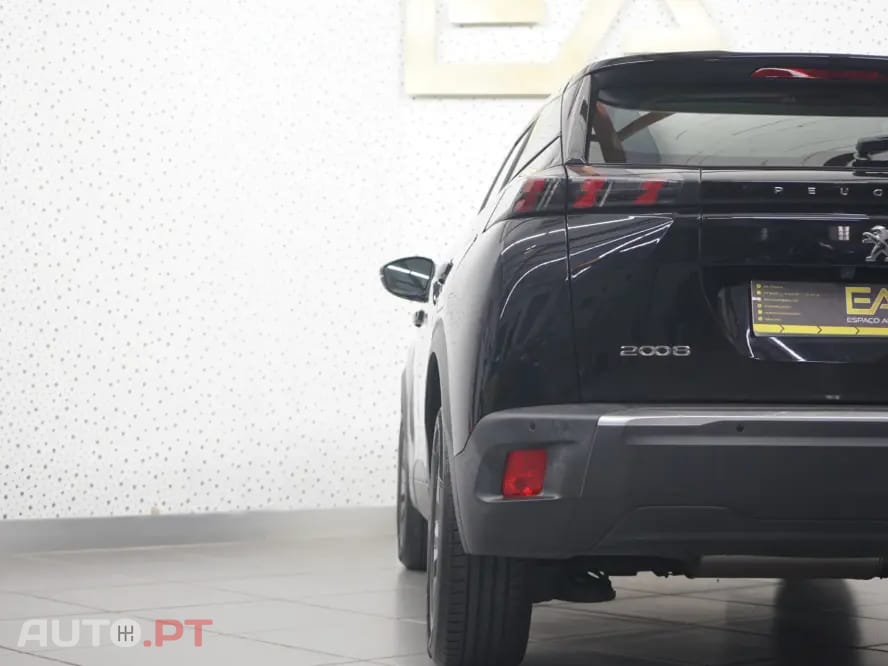 Peugeot 2008 1.2 PureTech Allure