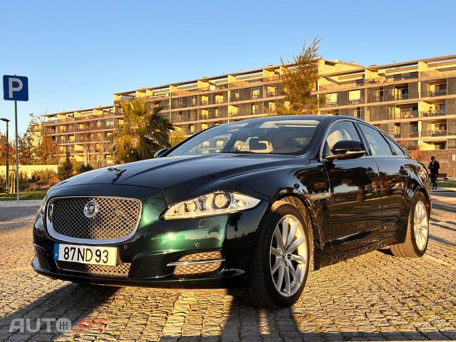 Jaguar XJ 3.0 v6 premium luxury