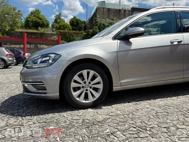 Volkswagen Golf 1.6 TDI Confortline
