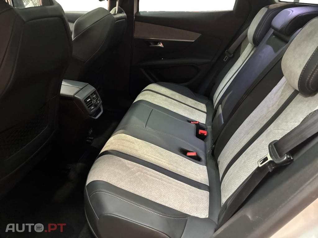 Peugeot 3008 1.6 Hybrid4 GT e-EAT8