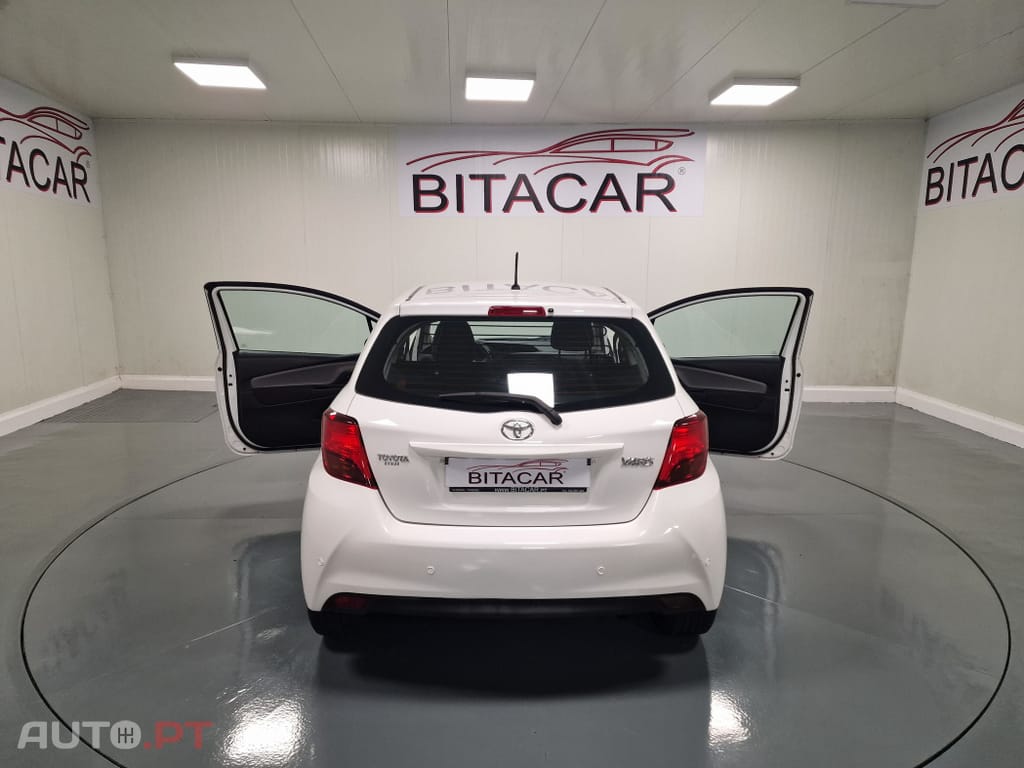Toyota Yaris BIZZ 1.4 D-4D 90CV IVA DEDUTIVEL