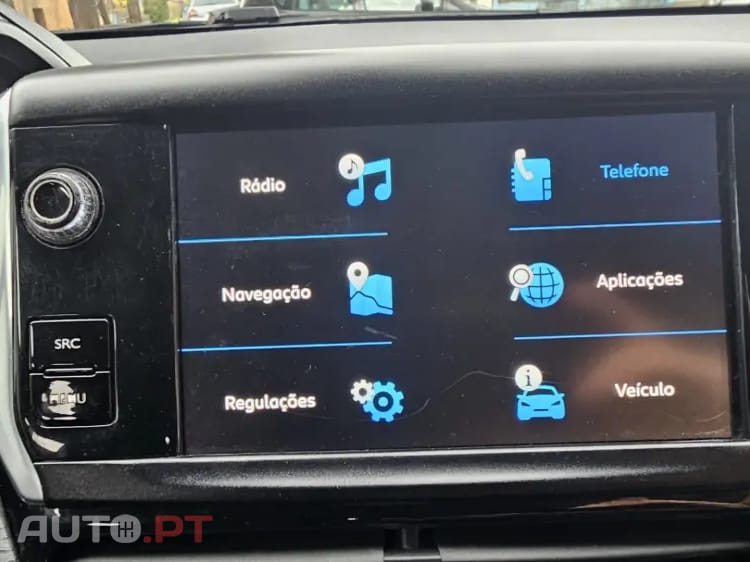Peugeot 2008 1.2 PureTech Signature
