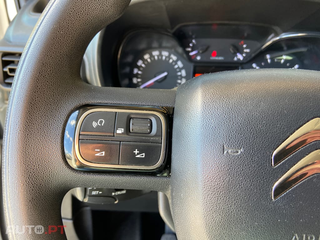 Citroen Berlingo 1.6 HDI 100 CV  CarPlay