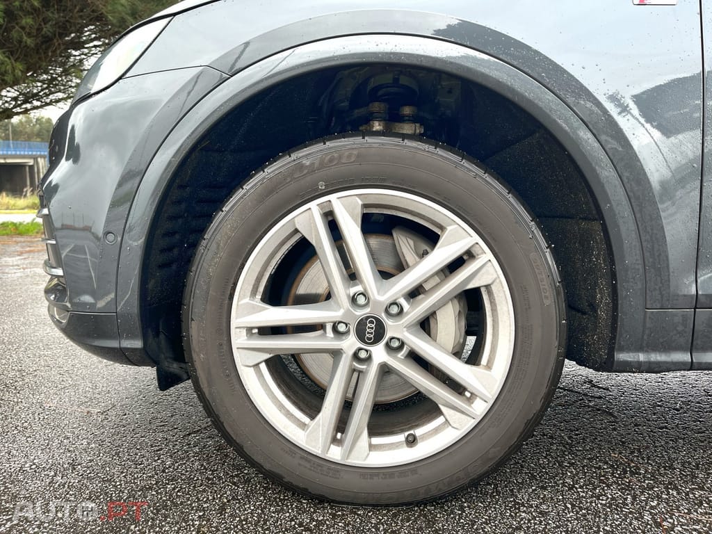 Audi Q5 50 TFSI e quattro S tronic sport