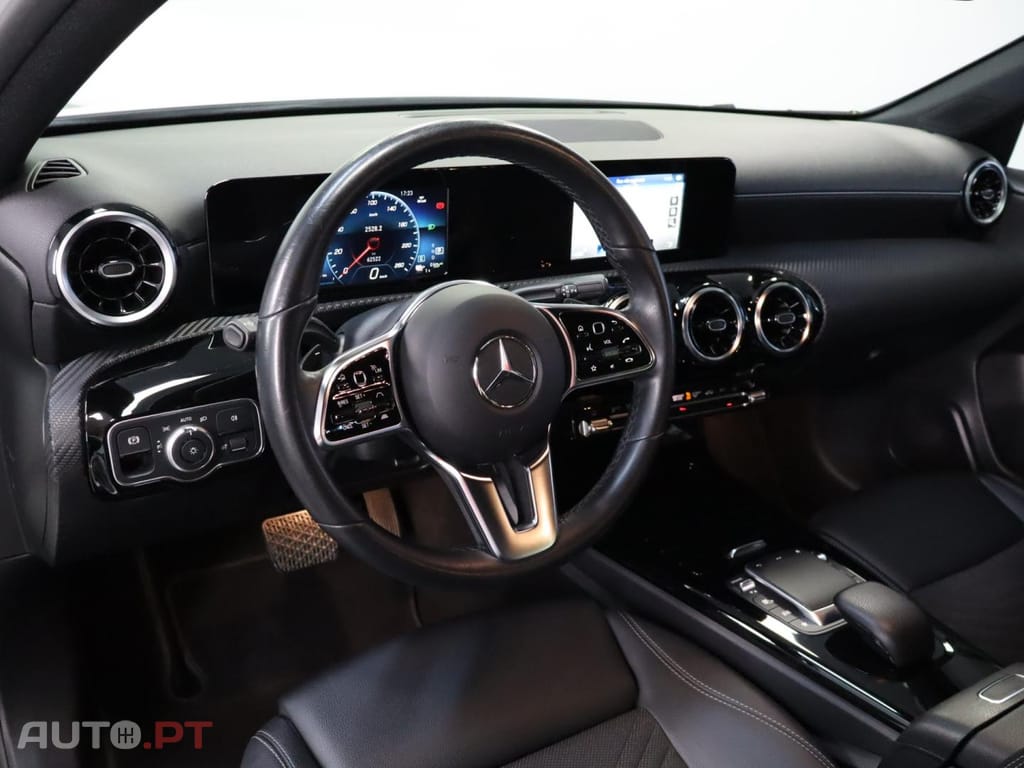 Mercedes-Benz A 250 e Auto