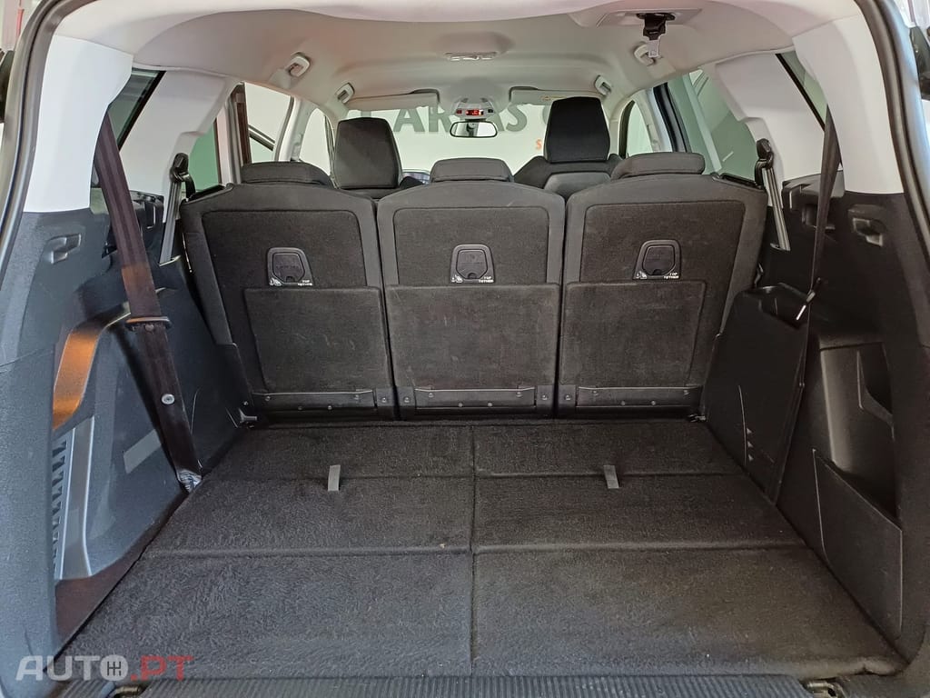 Peugeot 5008 1.5 BlueHDi Allure EAT8