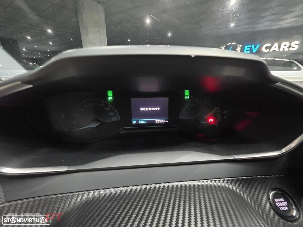 Peugeot E-2008 50 kWh Allure Pack