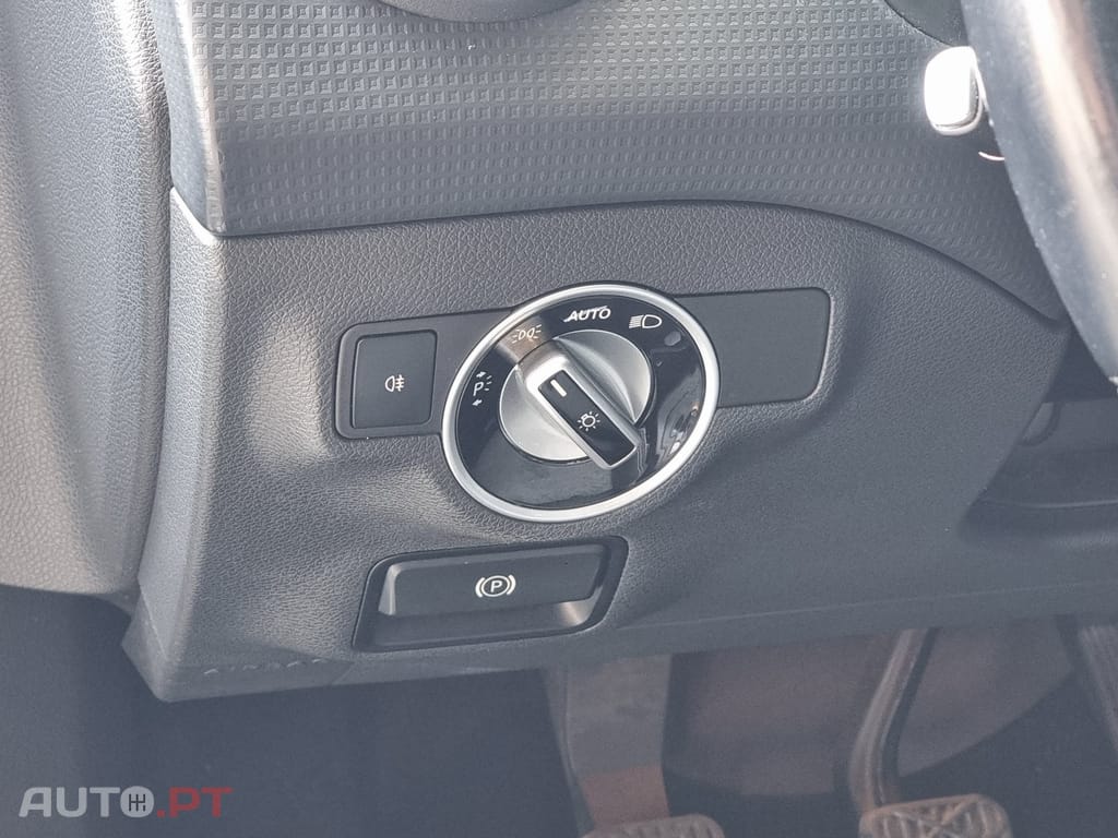 Mercedes-Benz A 180 Dynamic Edition