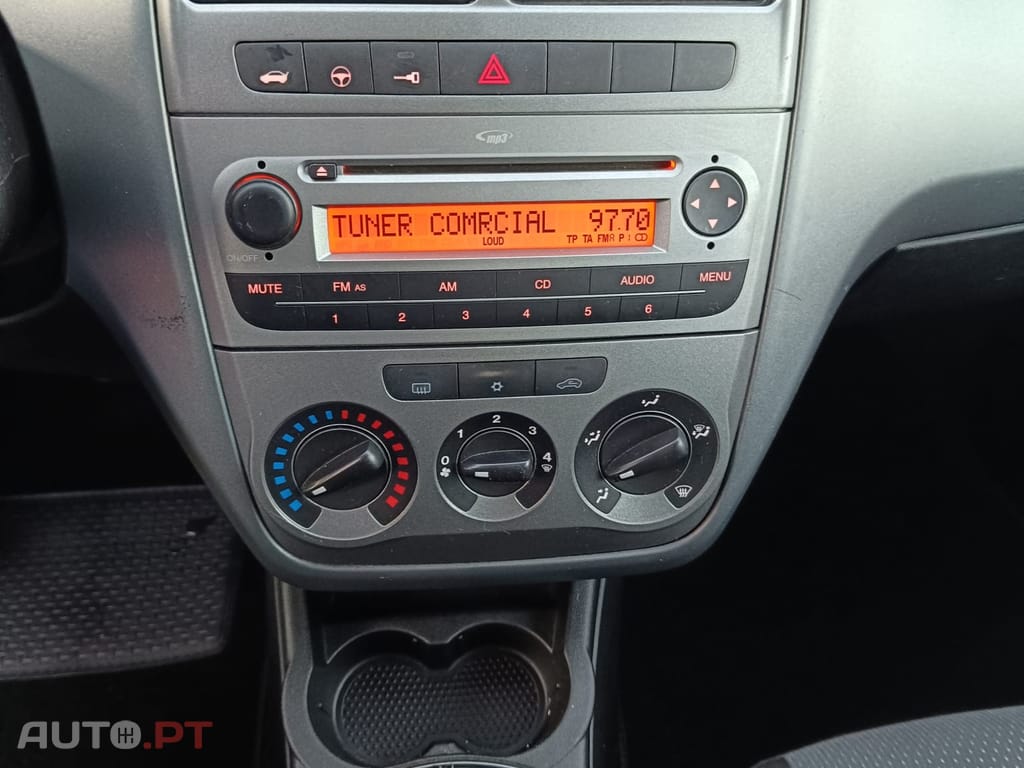 Fiat Grande Punto Outro