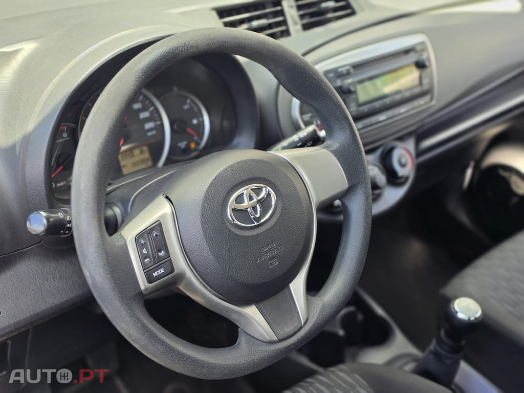 Toyota Yaris 1.0 VVT-i ACtive+AC