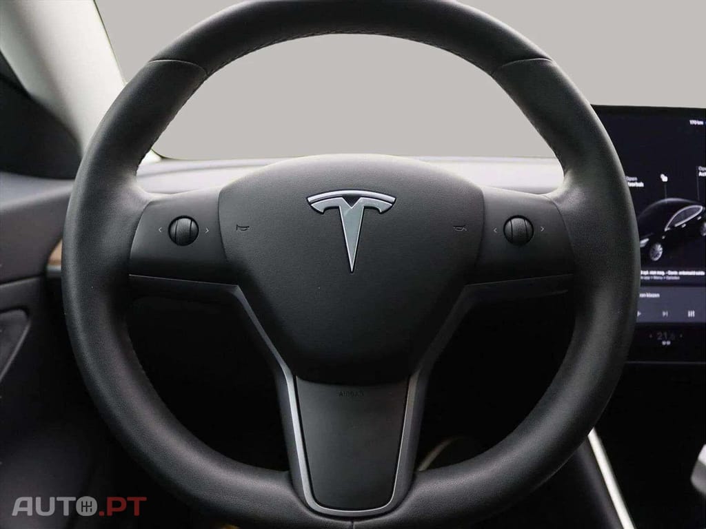Tesla Model 3 Standard RWD Plus
