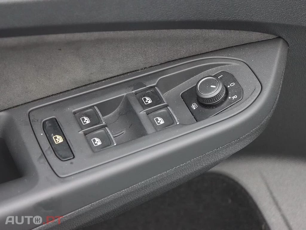 Volkswagen Golf 2.0 TSI GTI DSG