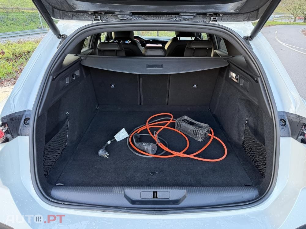 Peugeot 308 SW 1.6 Hybrid GT Pack e-EAT8