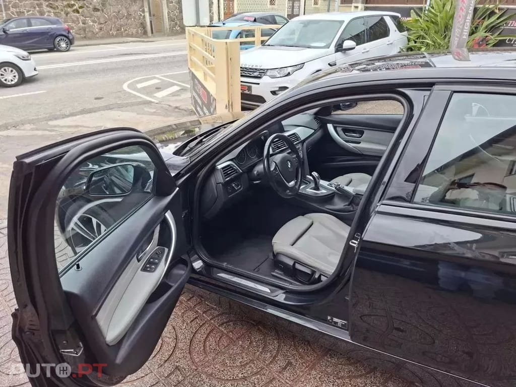 BMW 320  D Aut Blue Performance Sport Line