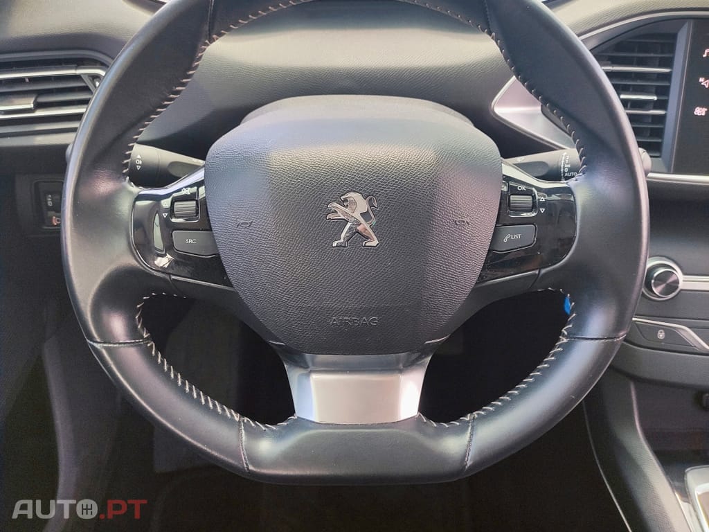 Peugeot 308 1.5 BlueHDi Business Line