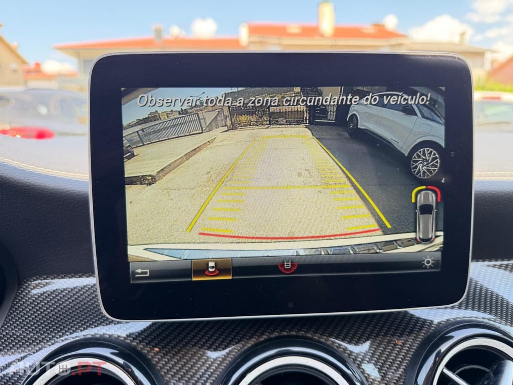 Mercedes-Benz GLA 180 AMG Line