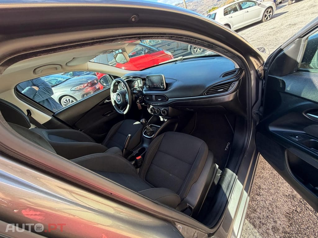 Fiat Tipo 1.3 M-Jet Mirror