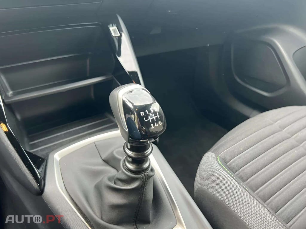 Peugeot 2008 1.2 PureTech 100 Active 5P