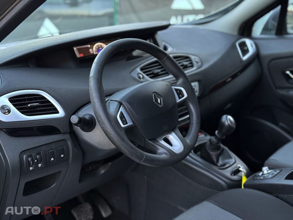 Renault Grand Scénic 1.5 dCi Dynamique S 7L