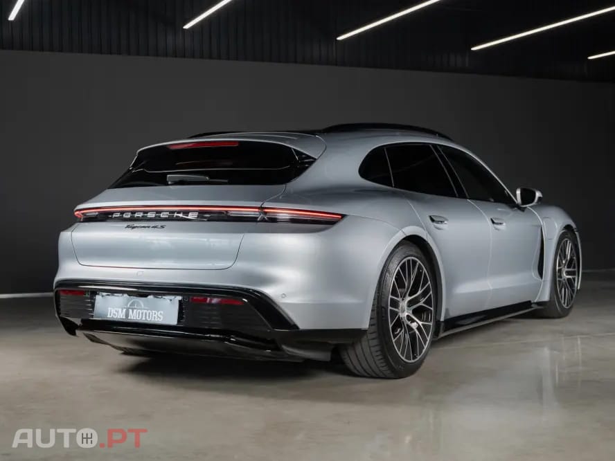 Porsche Taycan 4S