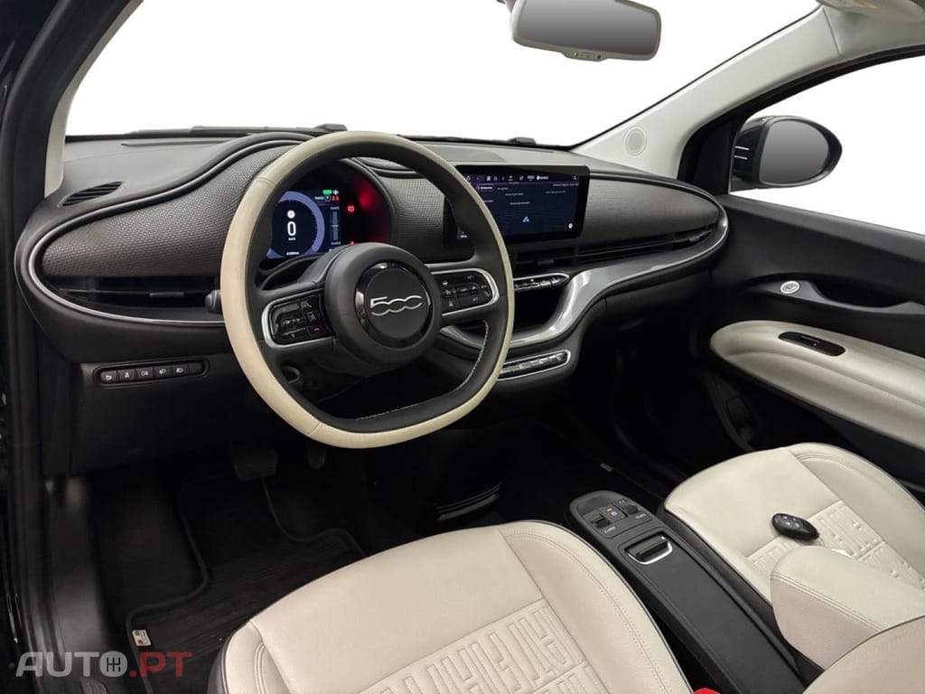 Fiat 500e La Prima