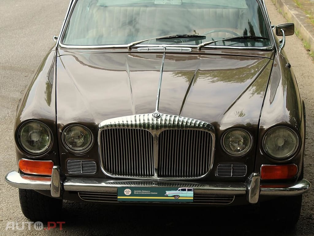 Jaguar Souvereign Daimler 4.2 S1