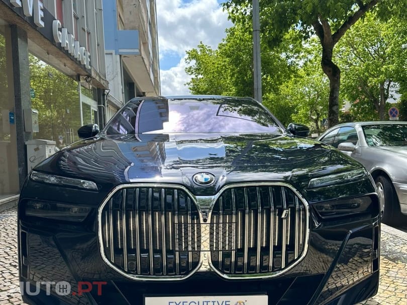 BMW i7 xDrive60 Pack Desportivo M