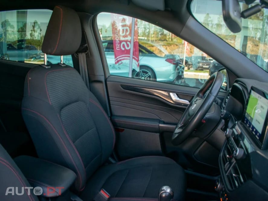 Ford Kuga 1.5 EcoBoost ST-Line