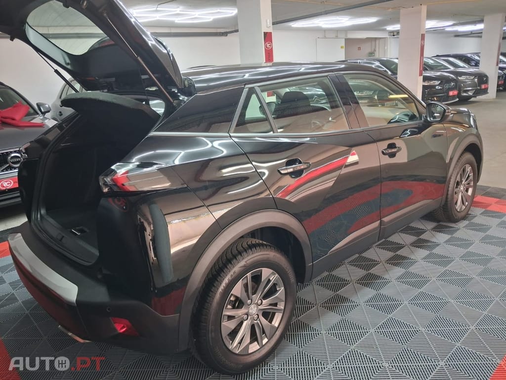 Peugeot 2008 1.2 PureTech Active Pack EAT8