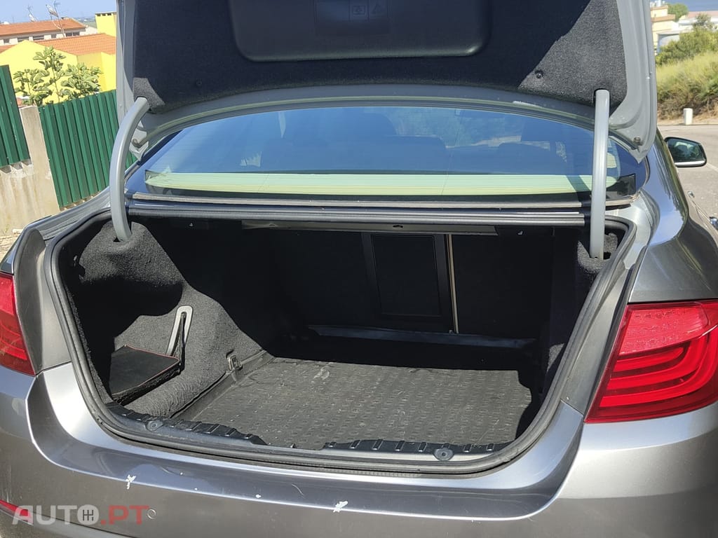 BMW 520 520d Luxury BluePerformance Bose Sport Auto