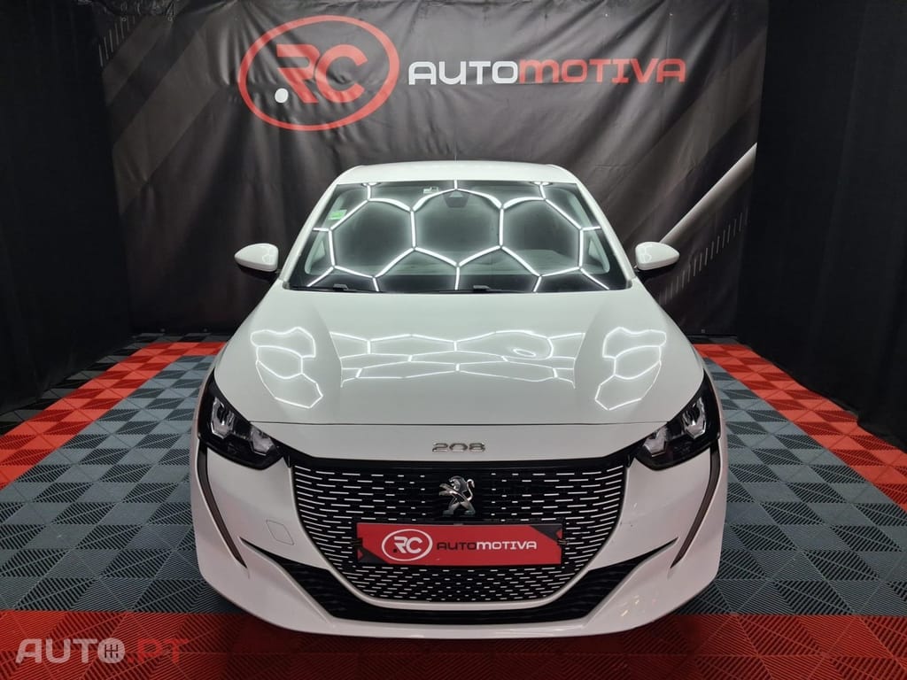 Peugeot E-208 50 kWh Allure Pack