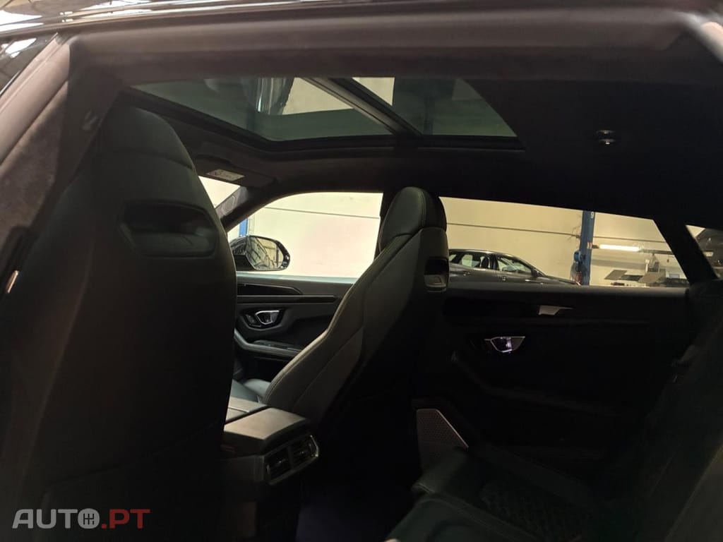 Lamborghini Urus 4.0 V8