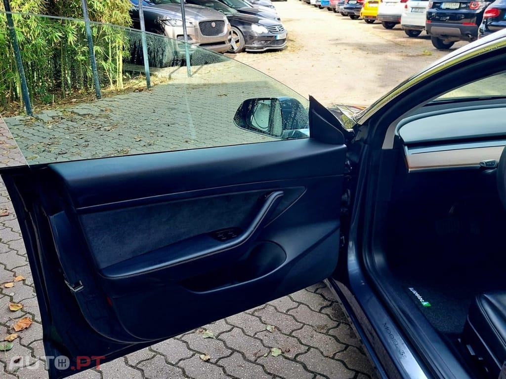 Tesla Model 3 Standard Range Plus RWD