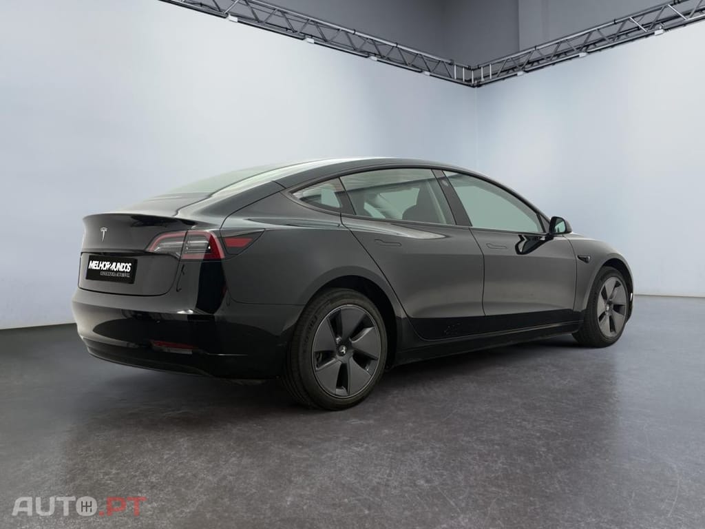 Tesla Model 3 Standard Range Plus RWD