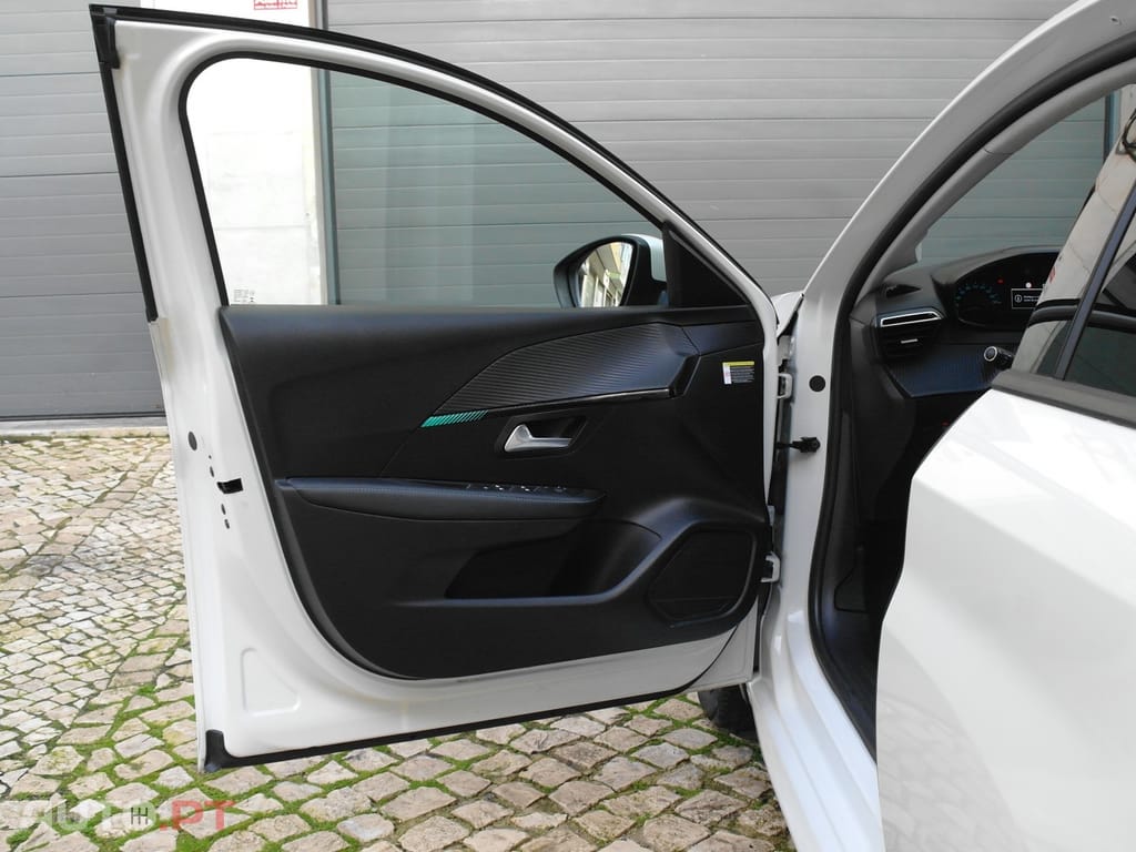 Peugeot E-208 50 kWh Active