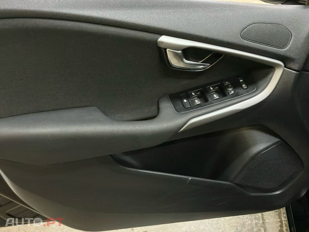 Volvo V40 2.0 D2 Kinetic