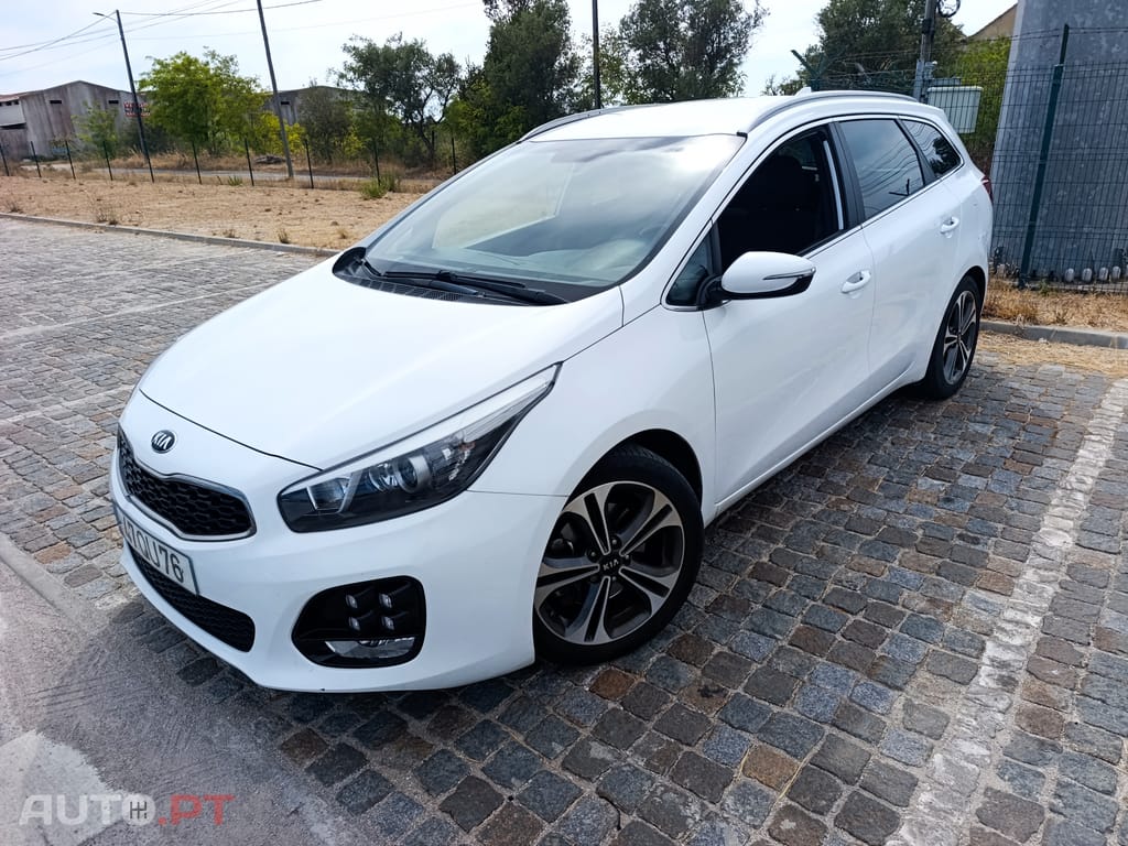 Kia Ceed SW 1.6 crdi GT line — fotografia 8