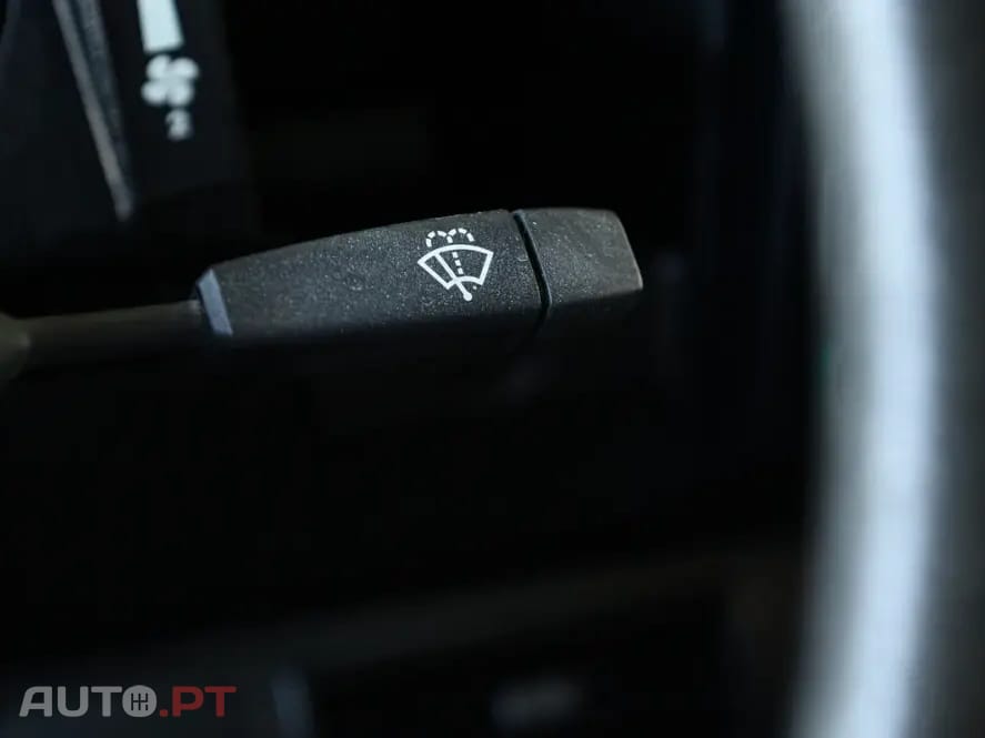 Land Rover Defender 90 SW 2.5 Td5 E