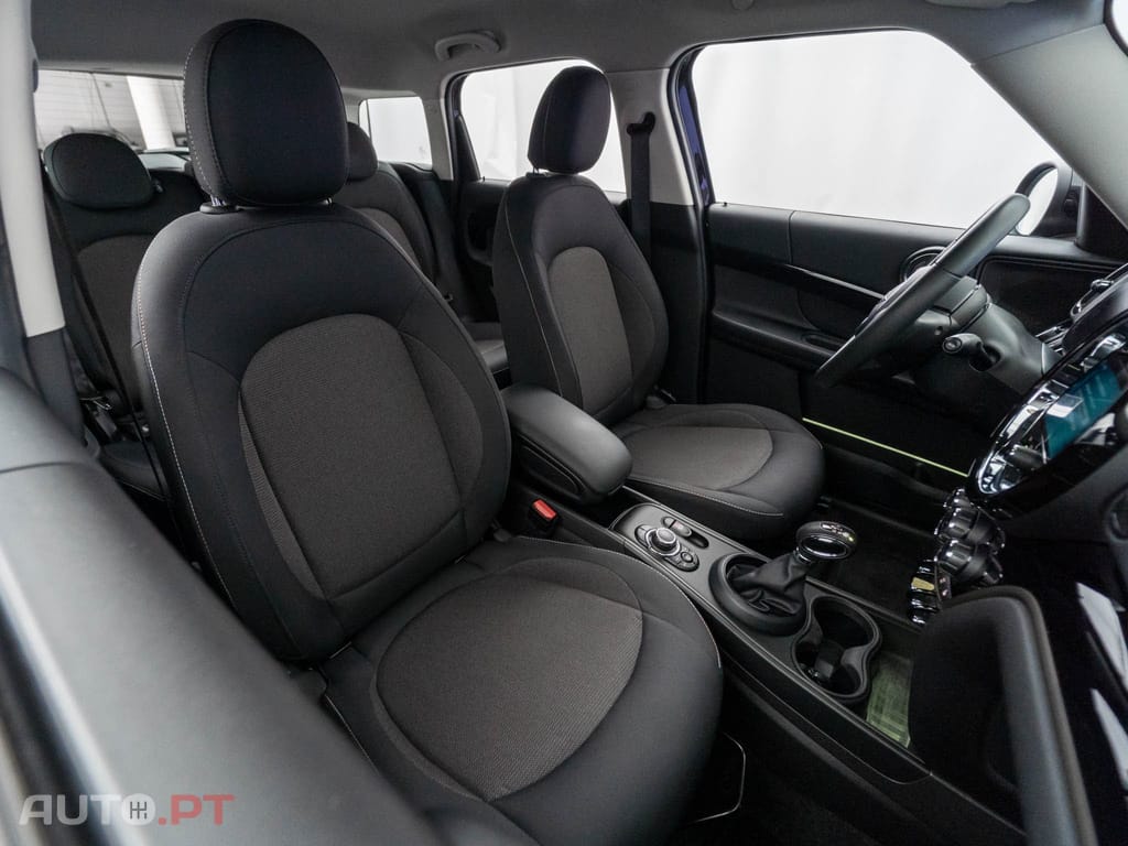 MINI Countryman Cooper SE Premium Essential Auto