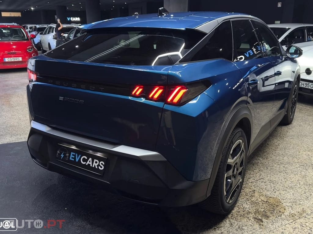Peugeot E-3008 Allure