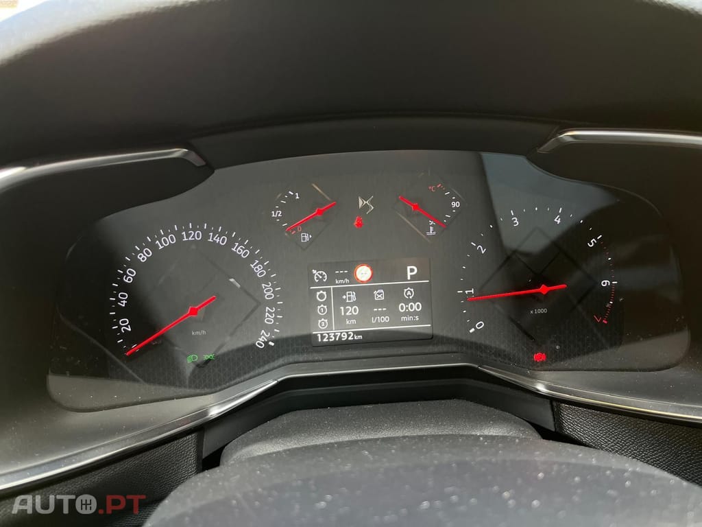 DS DS7 Crossback 1.5 BlueHDI EAT8