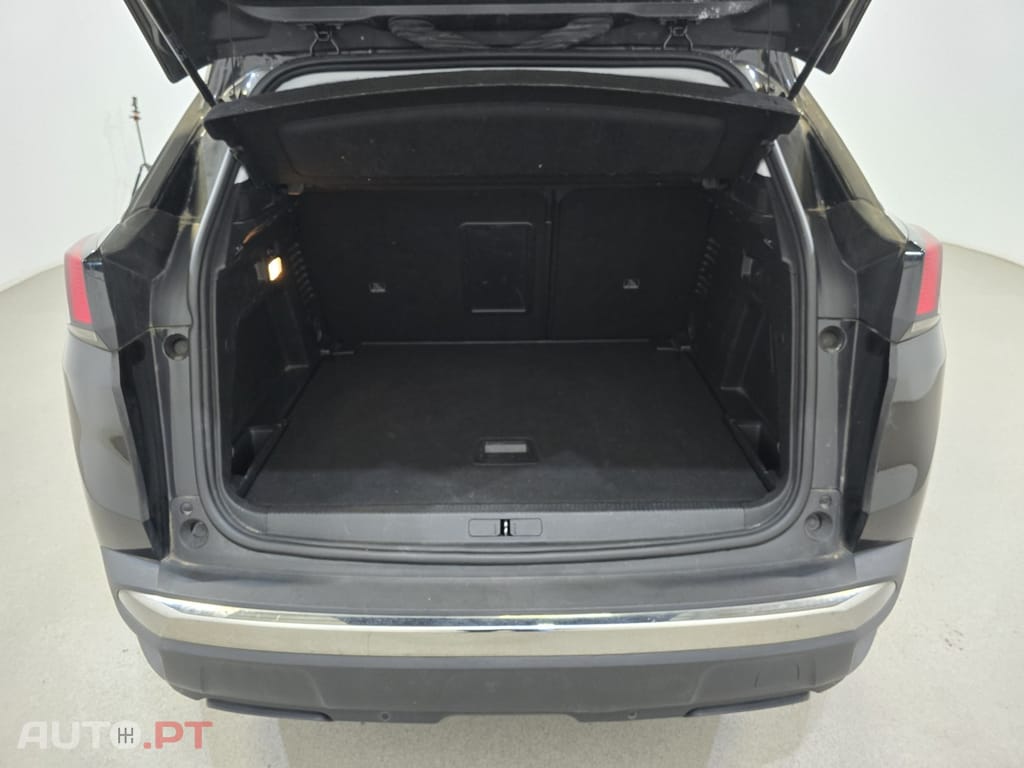 Peugeot 3008 1.2 PureTech I-Cockpit Navi EAT8